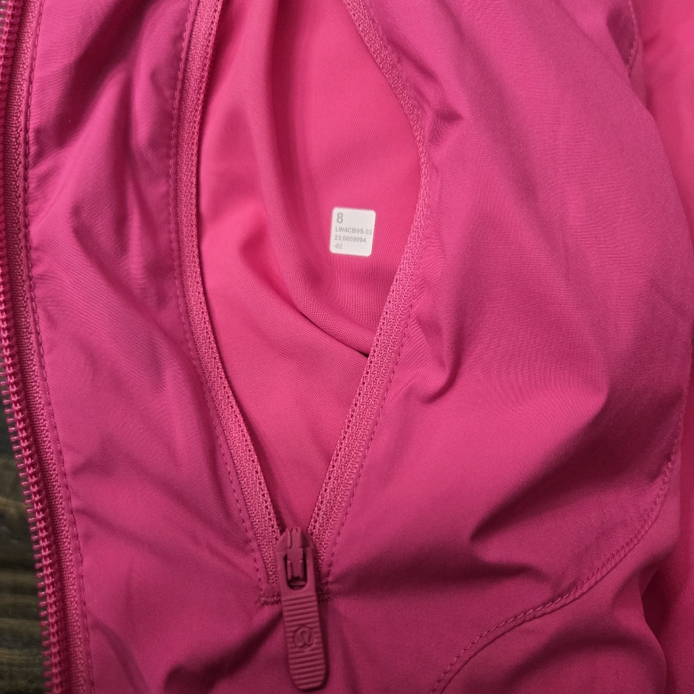 LULULEMON Wunder Puff Super Cropped Vest | 8 - Picture 9 of 11